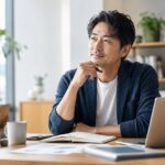 40代の転職や今後のキャリアについて考える45歳前後の男性